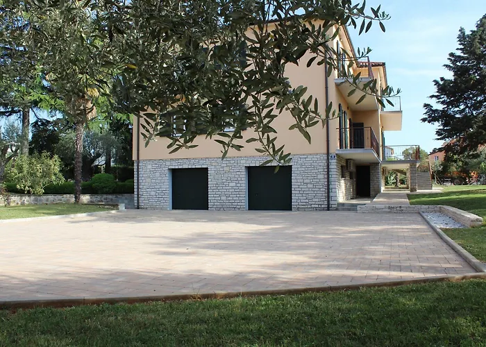 Mulini With Parking شقة