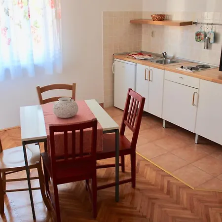 Daire Mulini With Parking Rovinj