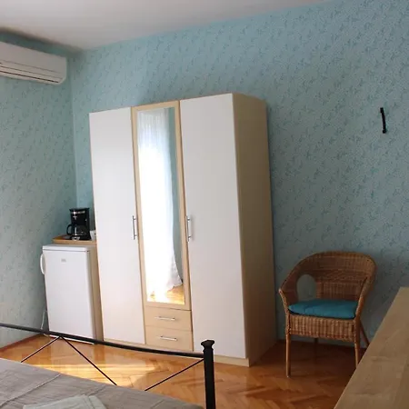 Mulini With Parking Apartment Rovinj