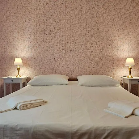 Mulini With Parking Apartment Rovinj