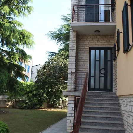 Daire Mulini With Parking Rovinj