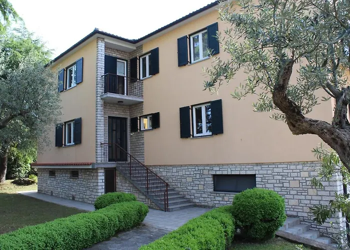 Mulini With Parking Rovinj